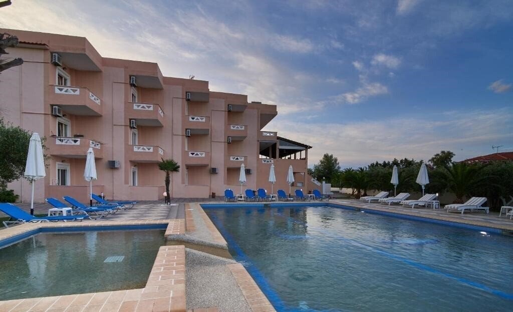Отель Stefani Hotel 3*
