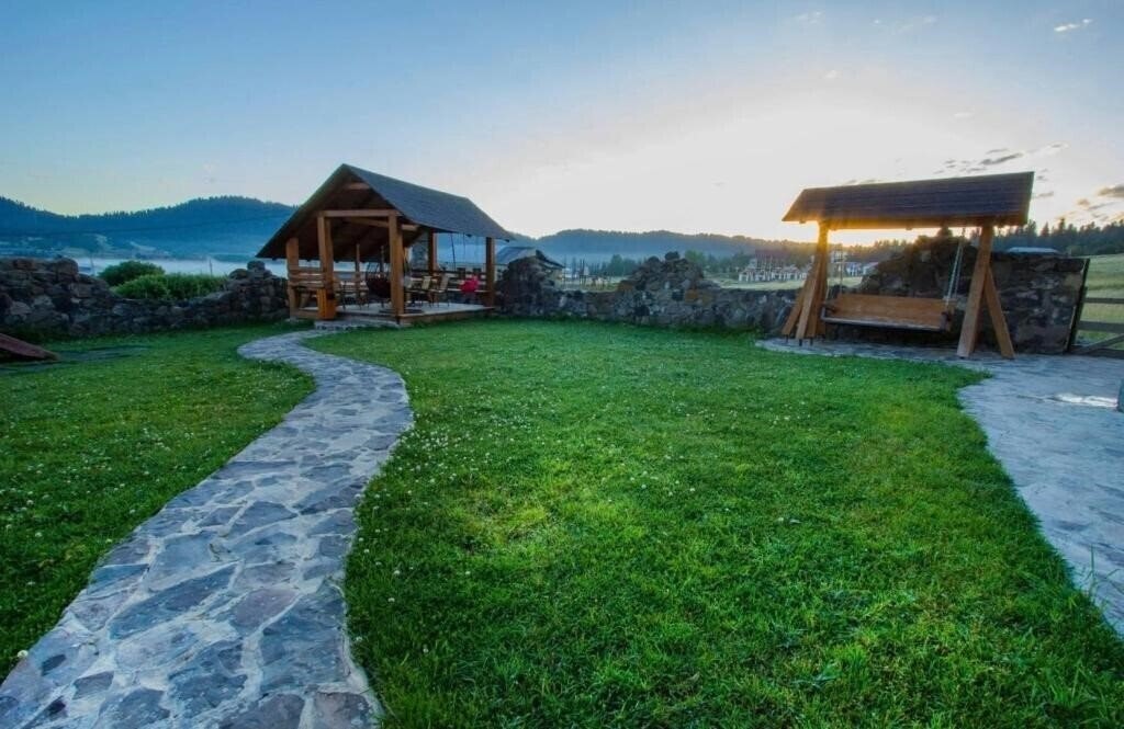 Fotografie Red House 4*