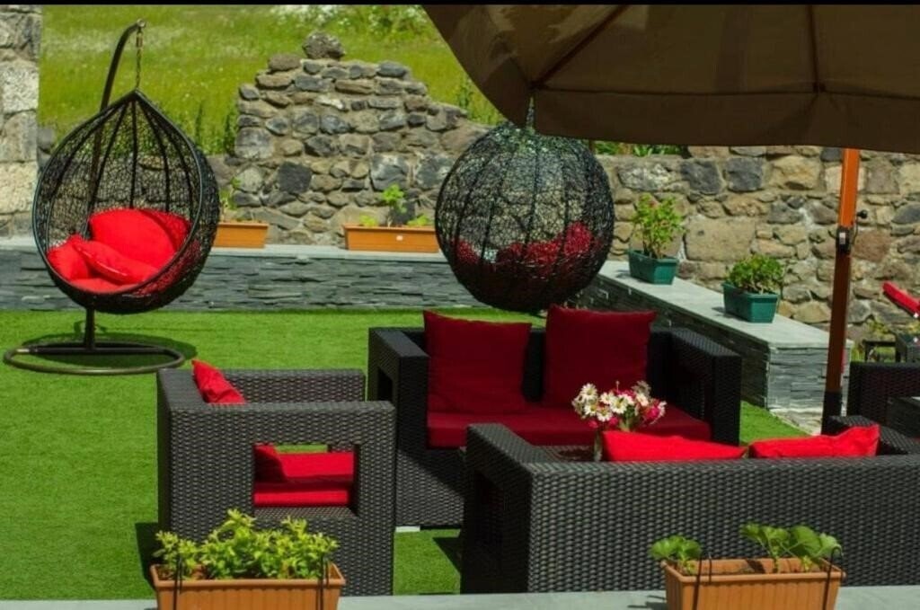 Imaginea Red House 4*