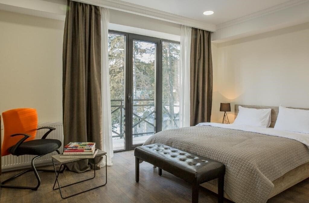 Imaginea Kokhta Plaza 4*