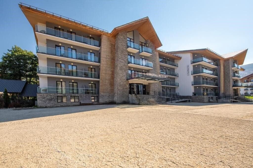 Отель Crystal Resort 3*