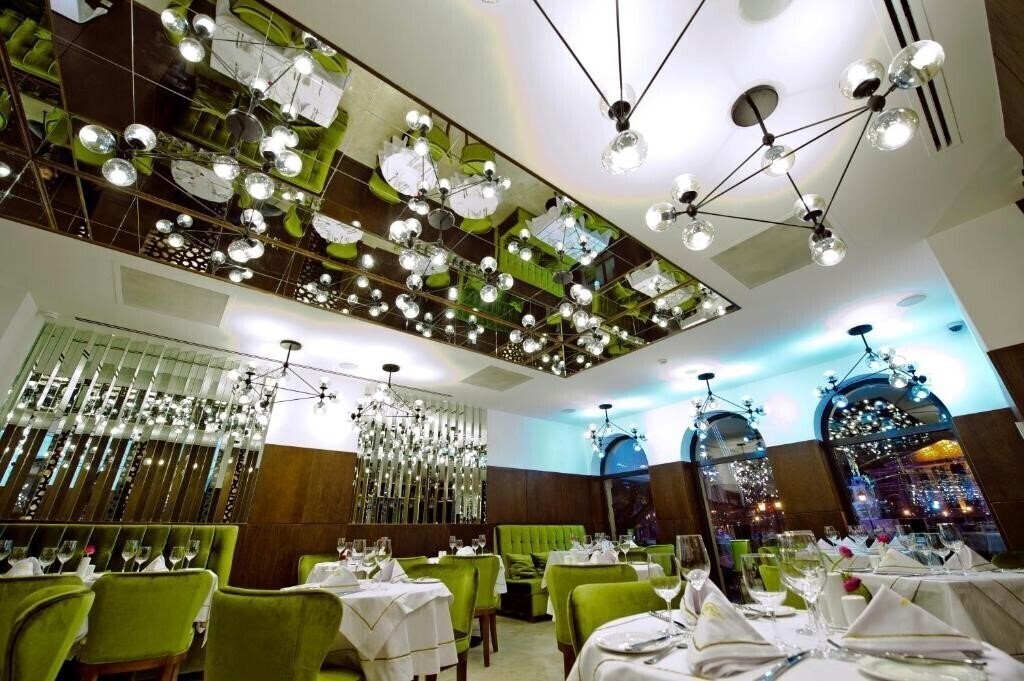 Fotografii Golden Palace Batumi Hotel & Casino 4*