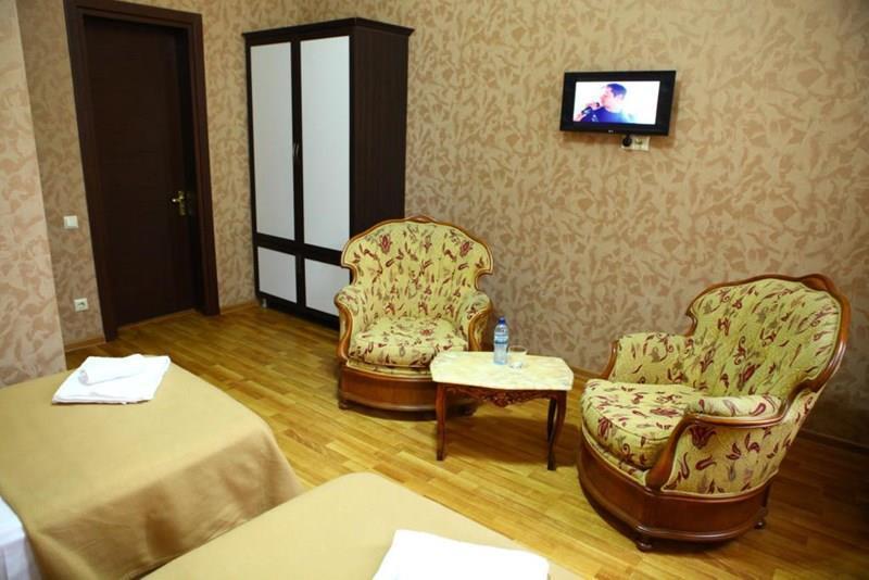 Imaginea Albatros Batumi Guest House 2*