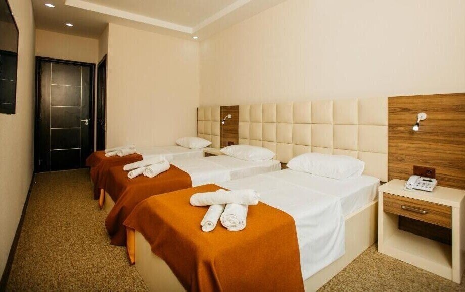 Fotografii City Hotel 3*