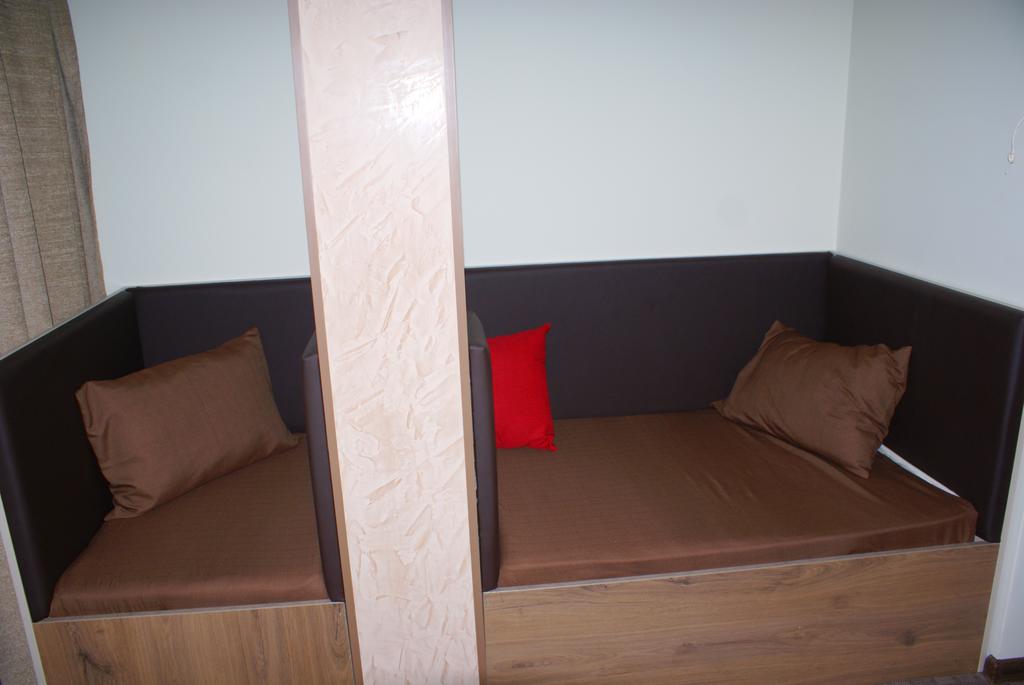 Fotografii Apolo 3*