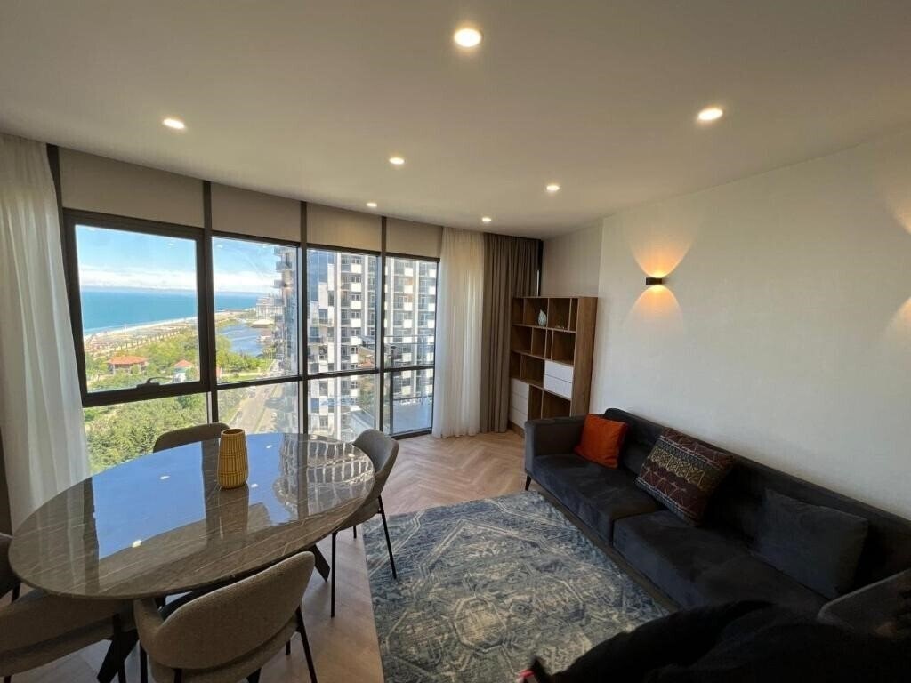 Fotografii Holiday Lux. Apartment апартаменты