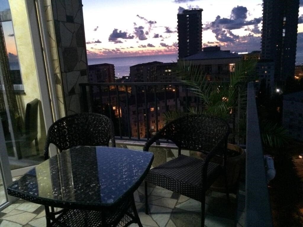 Hotel Lux Batumi 2*