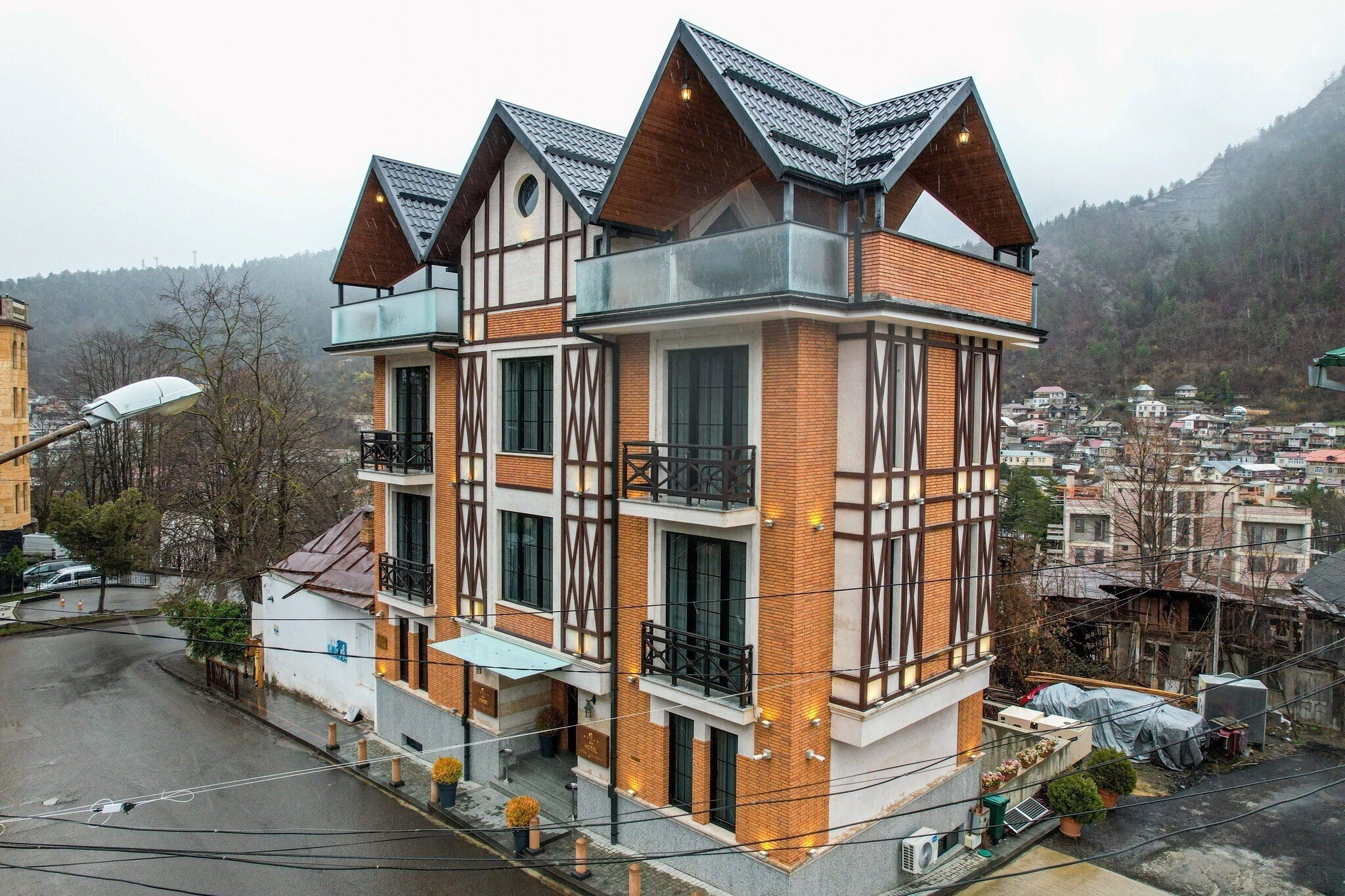 Hotel 1 Hotel Borjomi (ex. Milano Palace) 4*