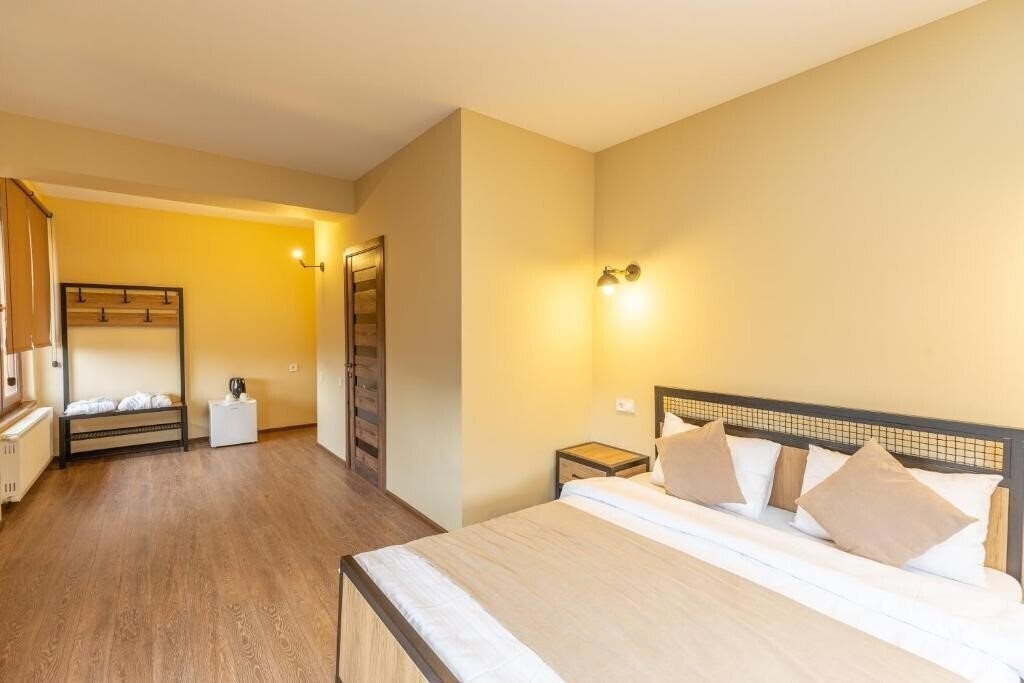 Imaginea Hotel Pine Chalets 4*