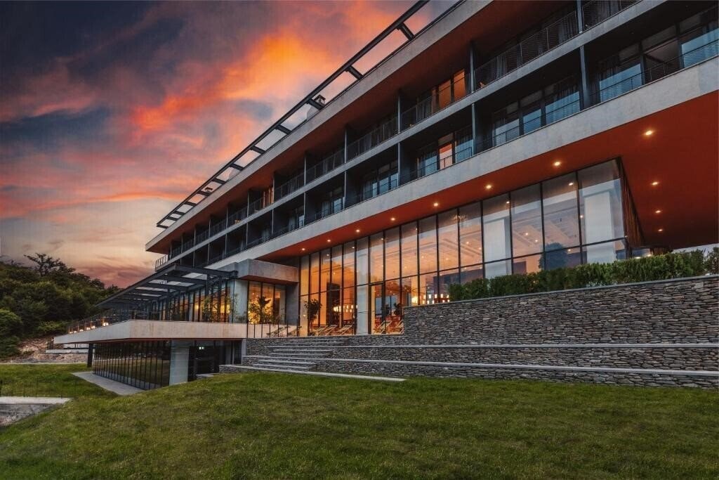 Fotografii Kvareli Lake Resort 3*