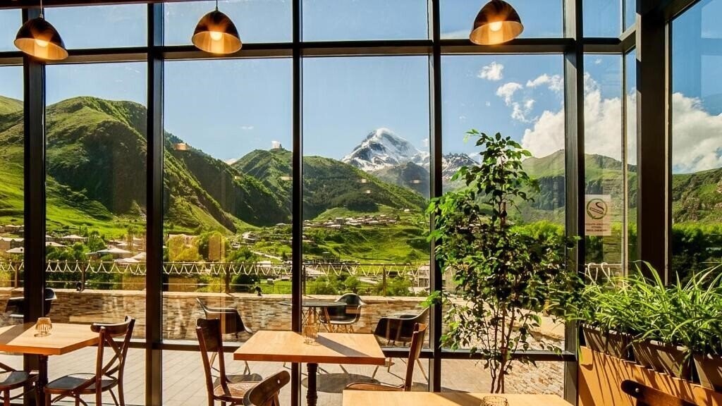Fotografie Porta Caucasia Kazbegi 4*