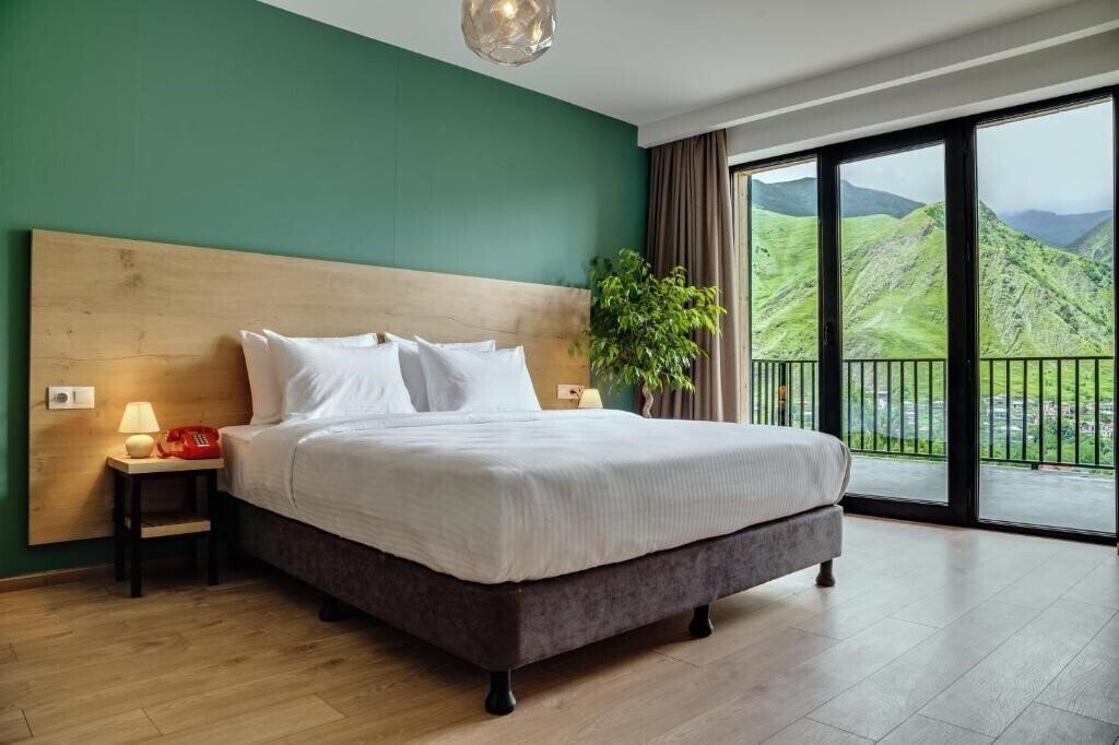 Изображение Intourist Kazbegi 4*