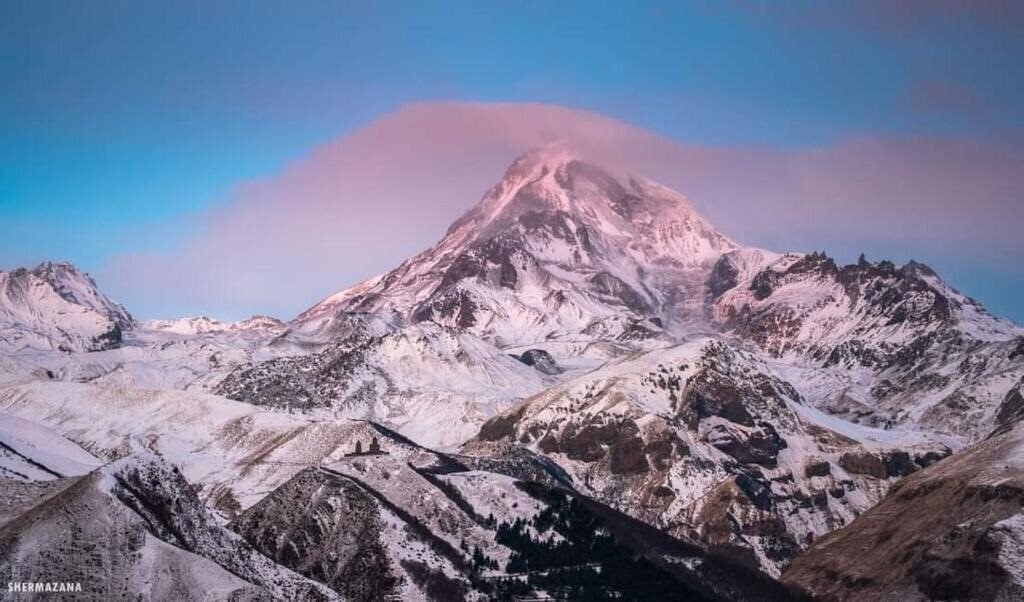 Fotografii Hilltop Kazbegi No Category 4*