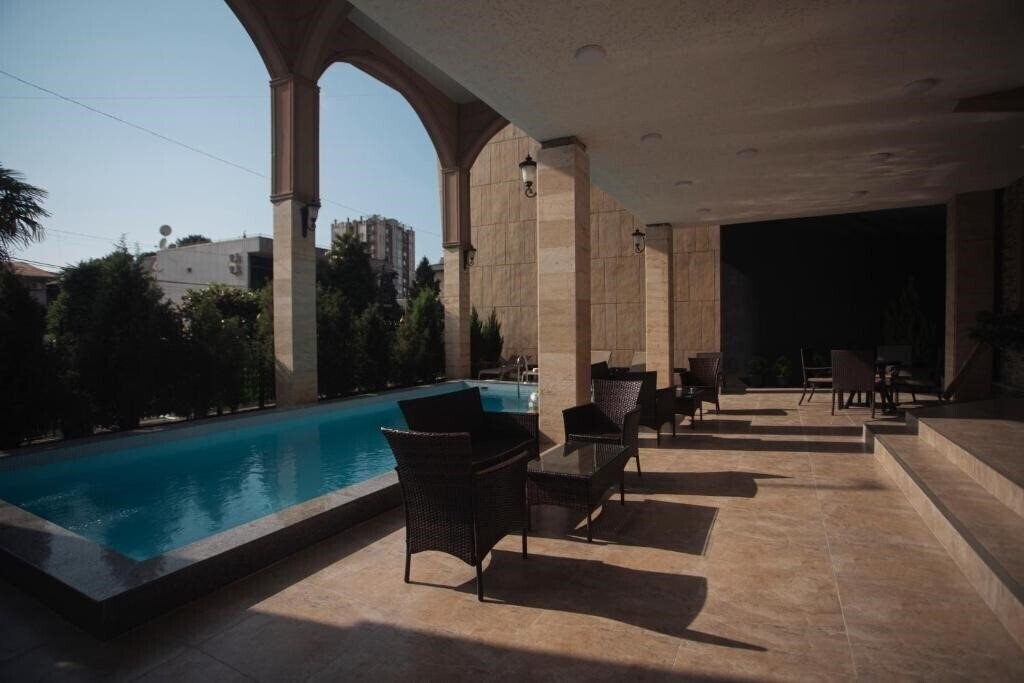 Imaginea Irise Kobuleti Guest House 3*