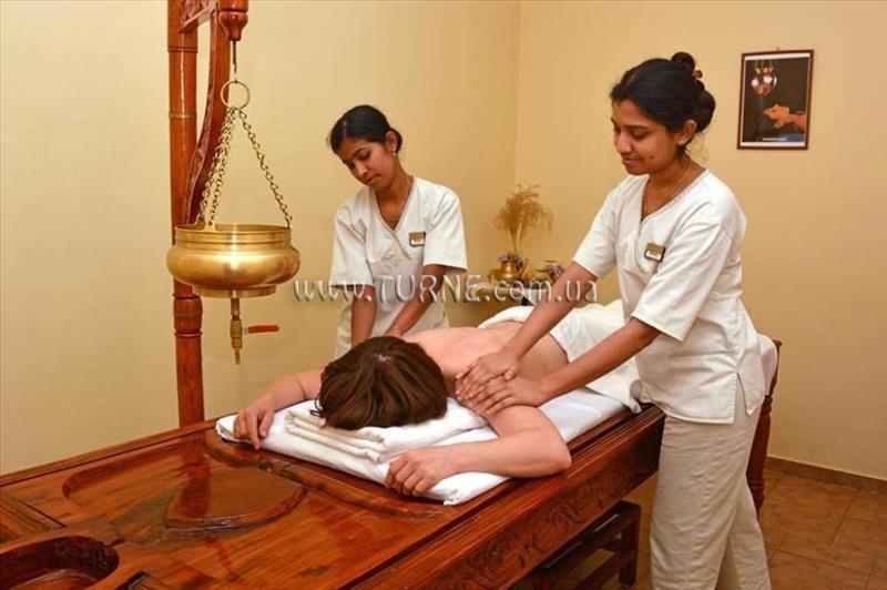 Отель Georgian Palace 5*