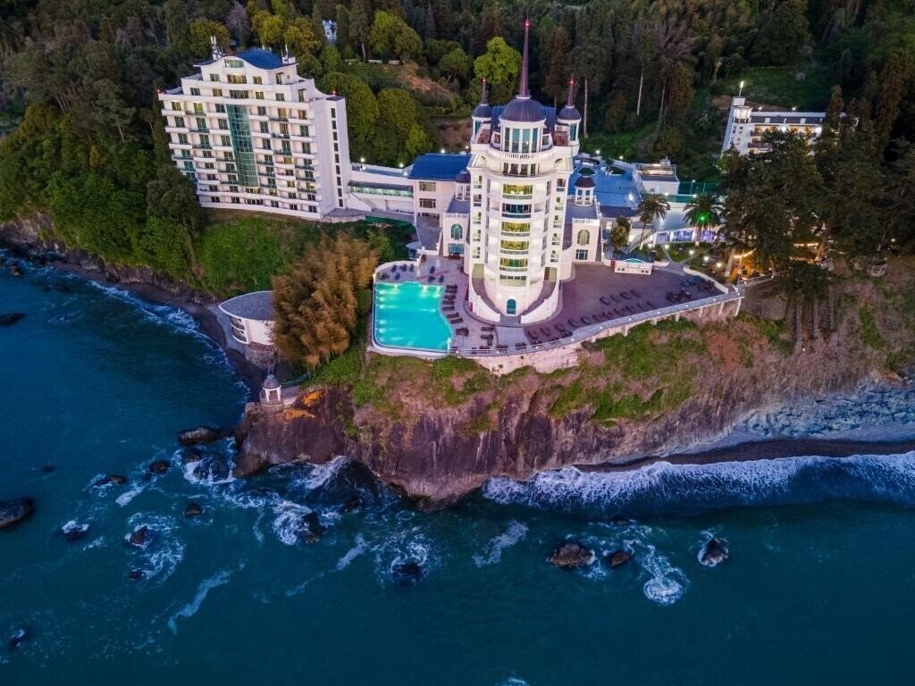 Отель Castello Mare 5*