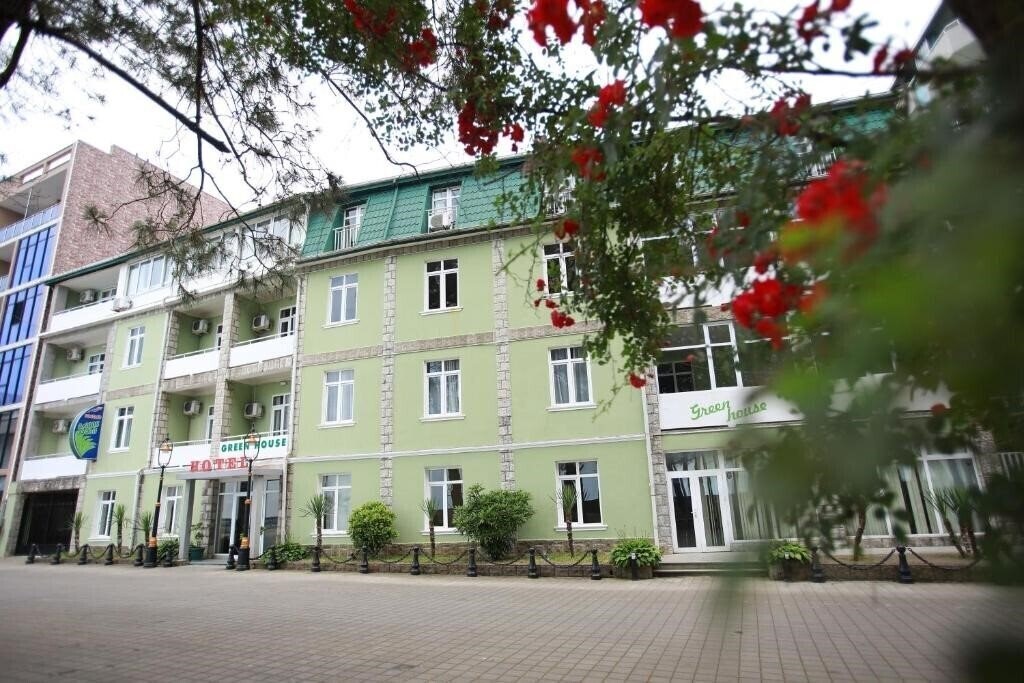 Hotel Green House 3*