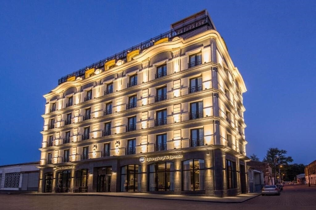Hotel Best Western Kutaisi 4*
