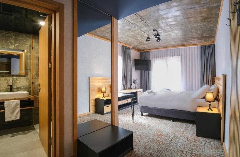 Fotografii Posta Hotel 4*