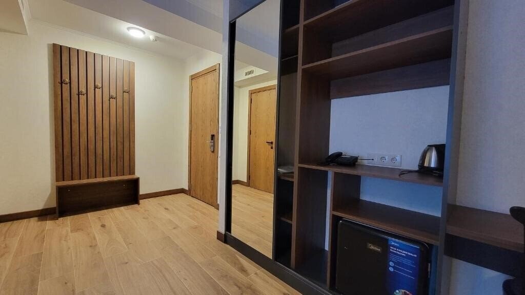 Imaginea Hotel Ushba In Mestia 4*