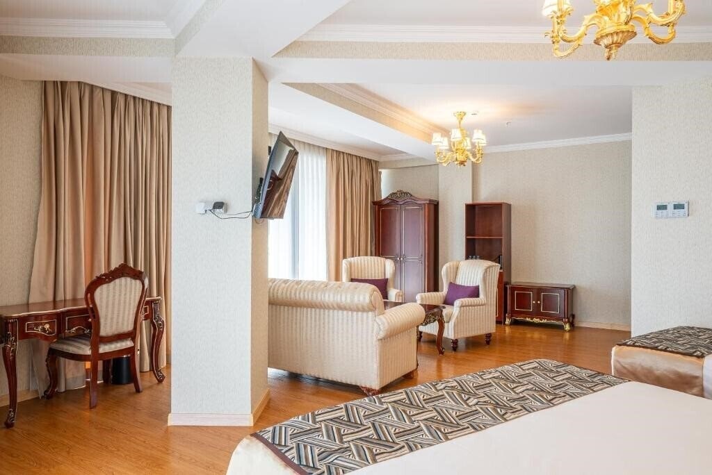 Imaginea Grand Panorama Hotel Tbilisi 3*