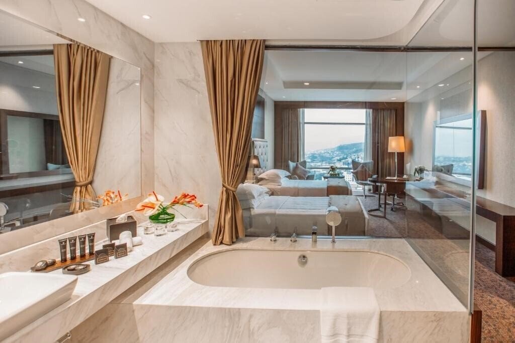 Fotografie The Biltmore Hotel 5*