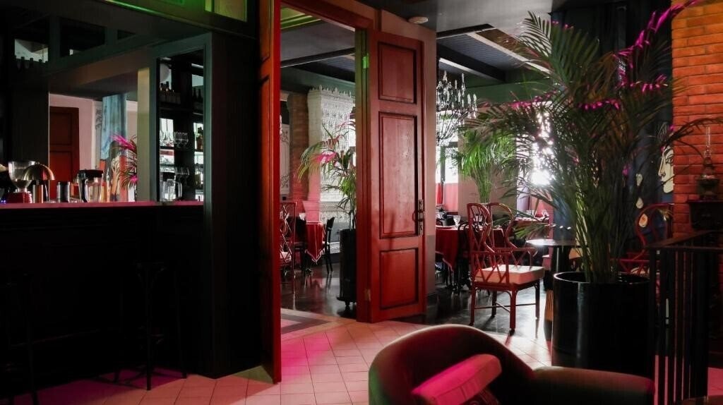 Imaginea Prestige Hotel 3*