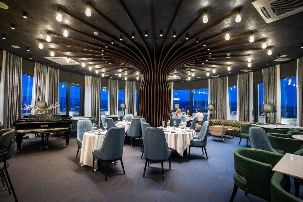 Изображение Adamo Hotel 4*
