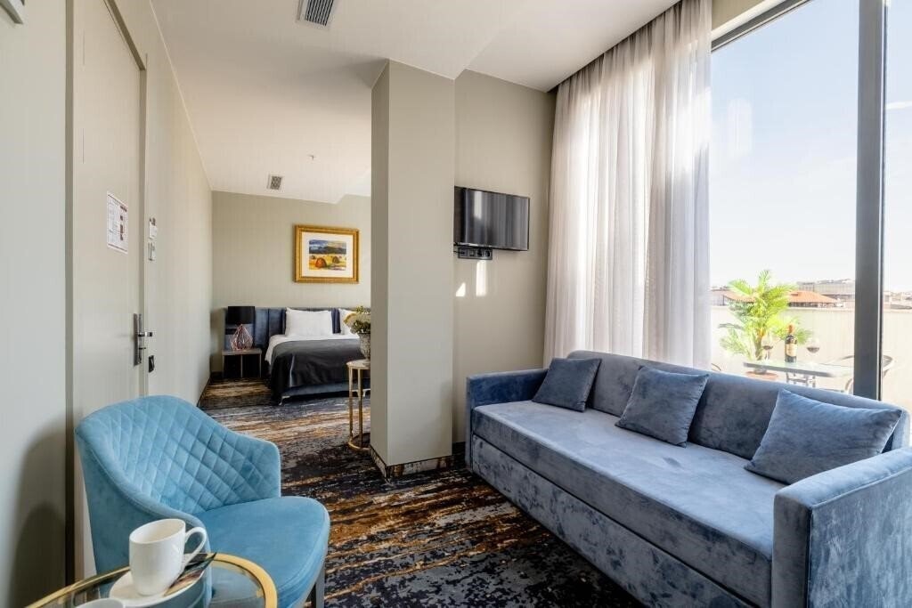 Imaginea Brosse Garden 4*