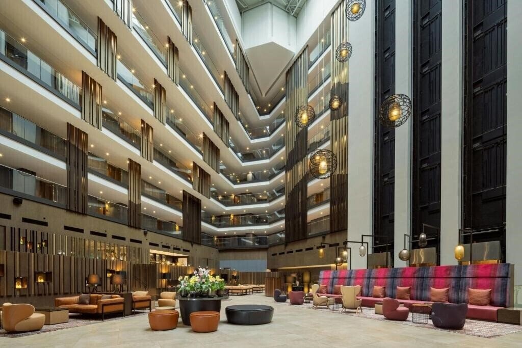 Hotel Sheraton Grand Tbilisi Metekhi Palace 5*