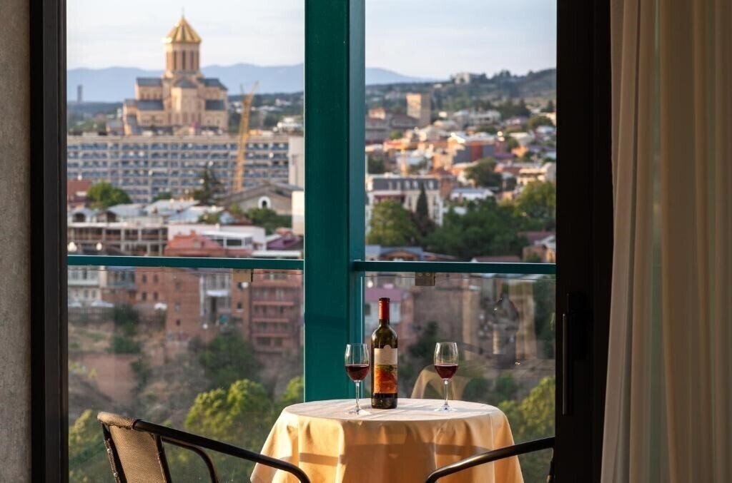 Фотография Brooch Hotel 4*