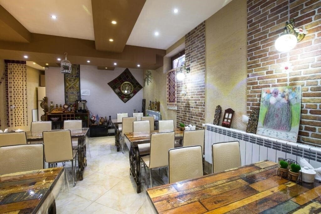 Imaginea Hotel Garden House 3*