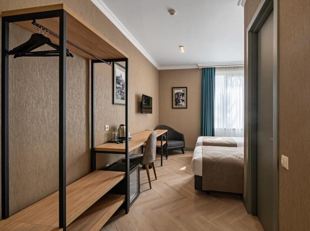 Изображение Old Wall Hotel 3*