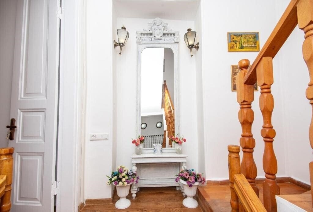 Фото Lowell Hotel 3*