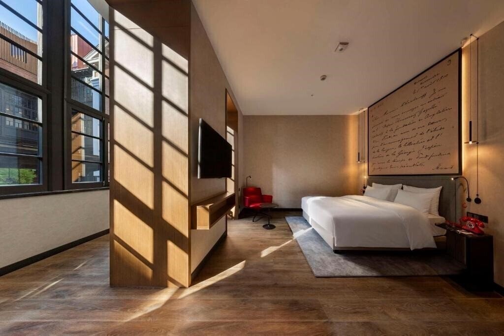 Fotografii Radisson Red Tbilisi 4*