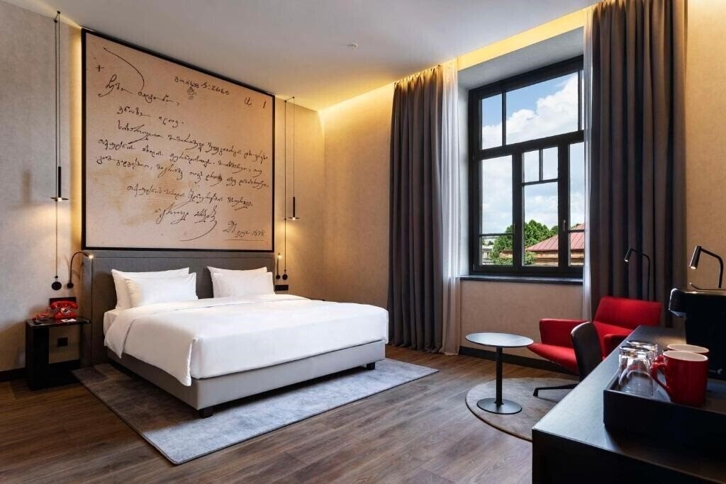 Fotografie Radisson Red Tbilisi 4*