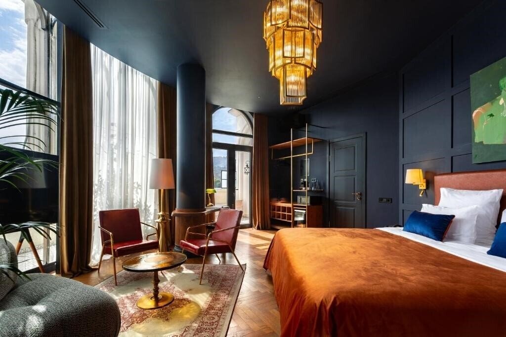 Фото Zorba&Bond Hotel On The 8th 4*