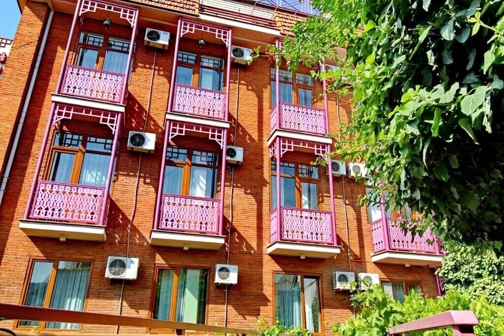 Hotel Irmeni 3*
