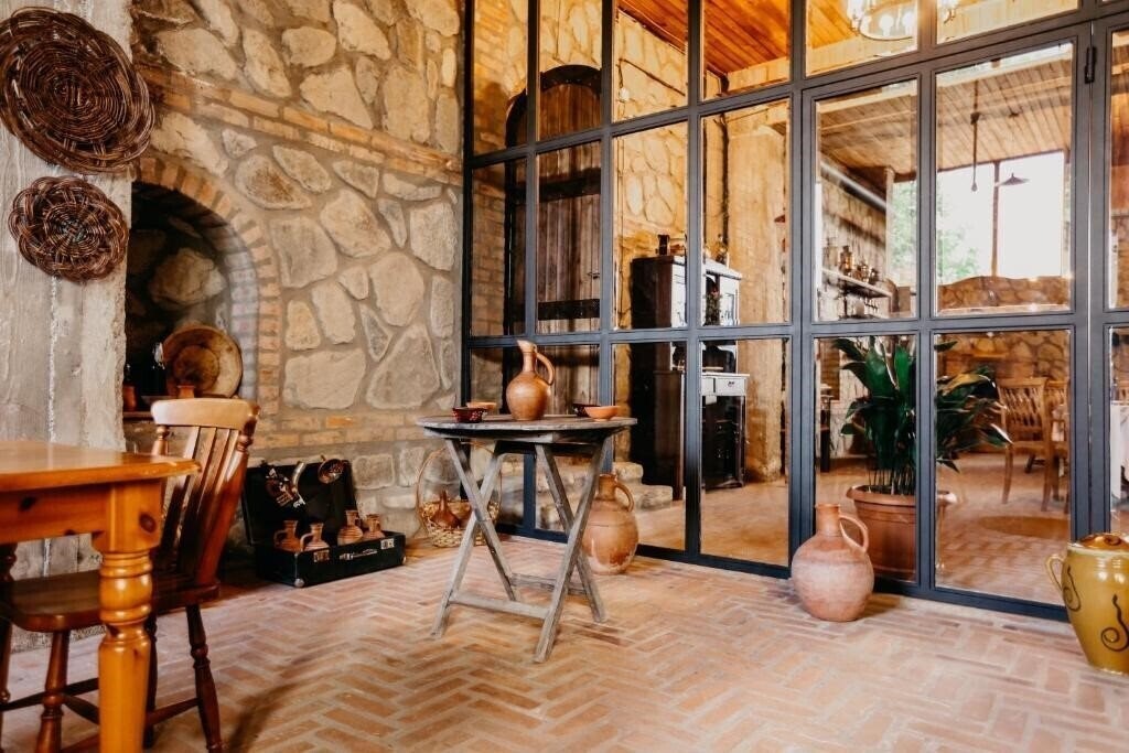 Fotografie Hotel & Wine Cellar Arge 3*