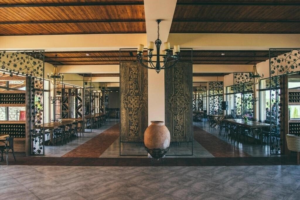 Фото Chateau Mosmieri Hotel & Winery 3*