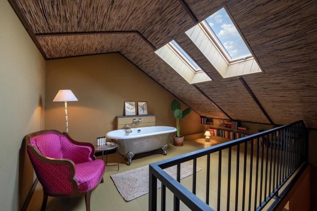 Imaginea Communal Hotel Telavi 4*