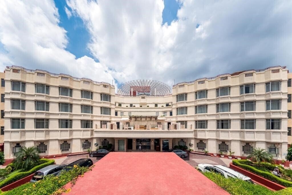 Hotel Howard Plaza Agra 3*
