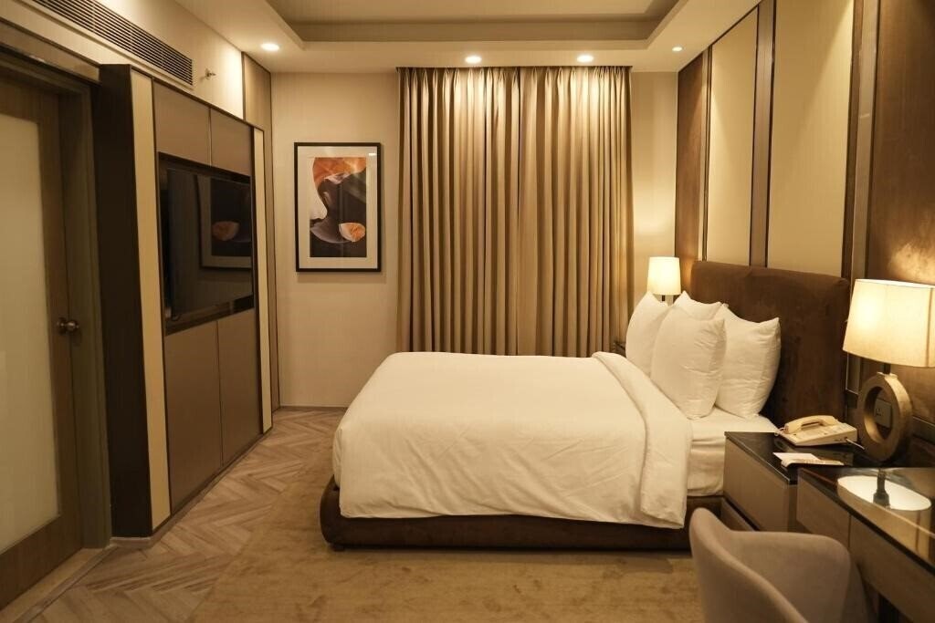 Изображение The Suryaa New Delhi (Crowne Plaza) 5*