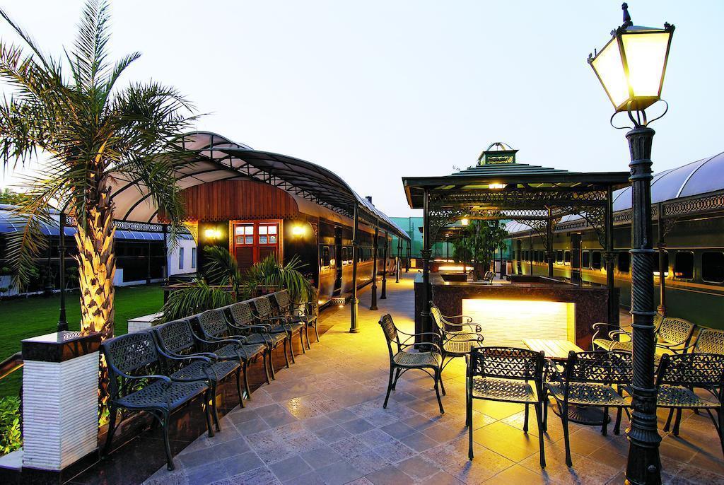 Imaginea Tivoli Garden Resort 4*