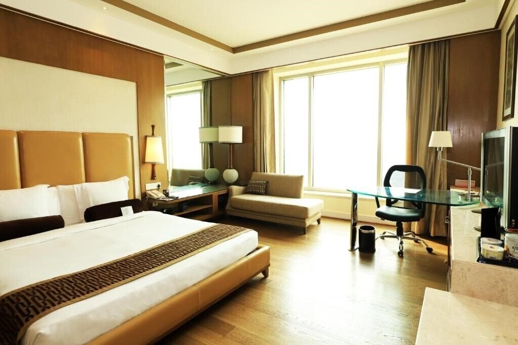 Imaginea Crowne Plaza Today New Delhi Okhla 5*