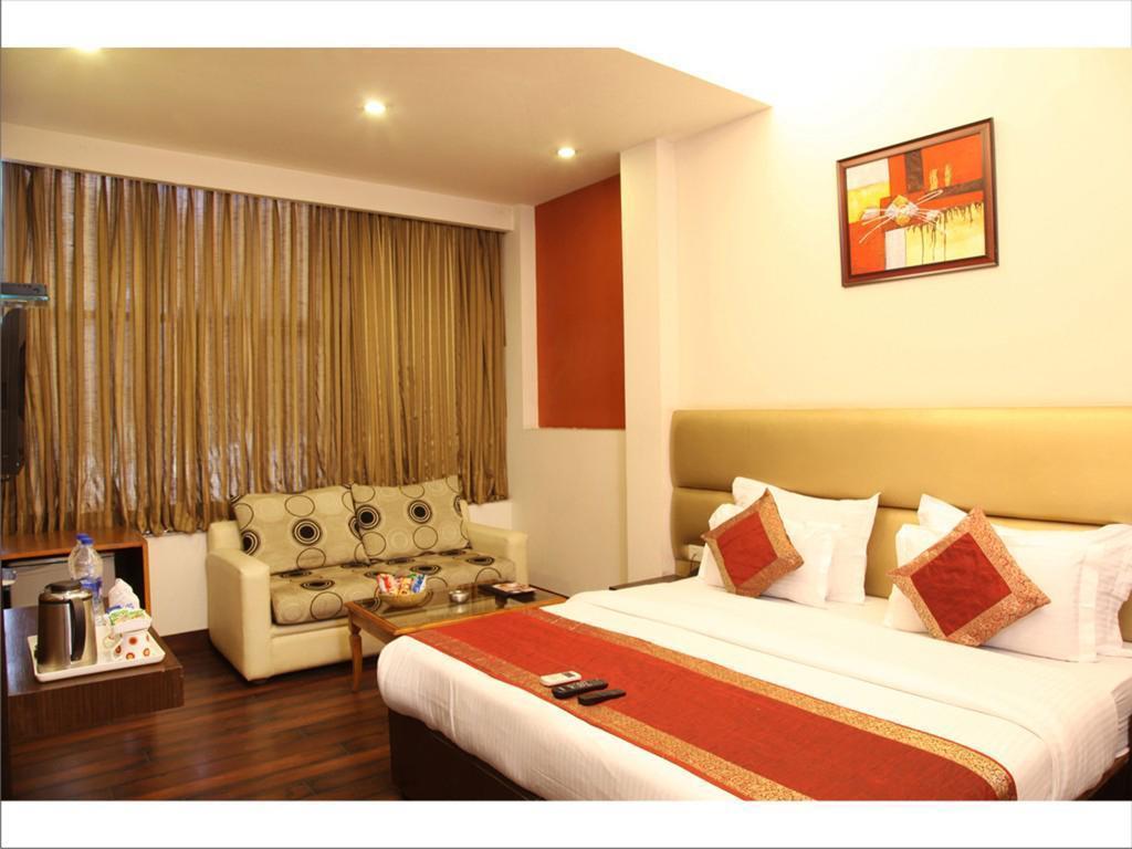 Hotel Rupam 2*