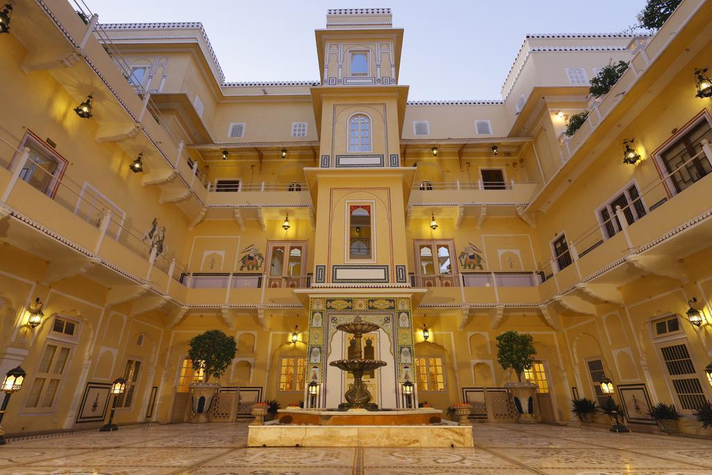 Imaginea Raj Palace 5*