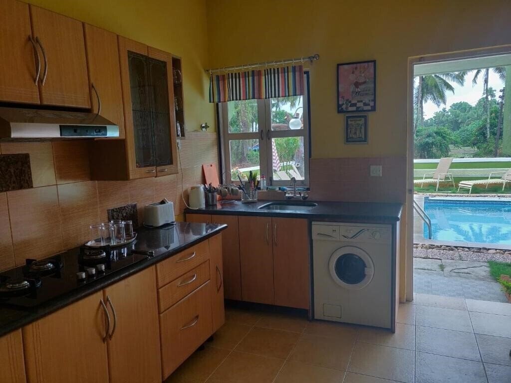 Imaginea A's Holiday Beach Resort 3*