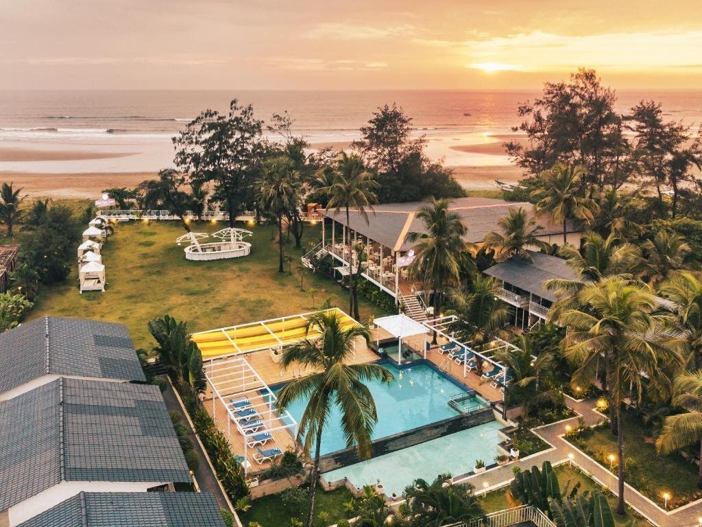 Hotel Foxoso La Alphonso Marina Resort & Spa 4*