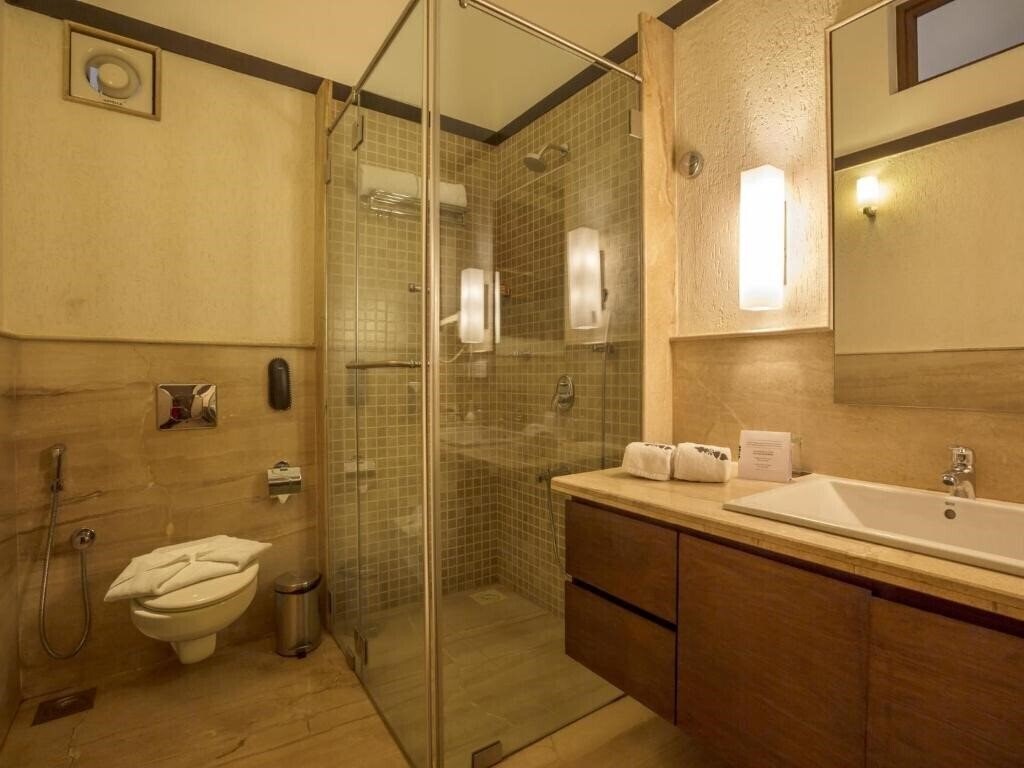 Фотография Deltin Suites 3*